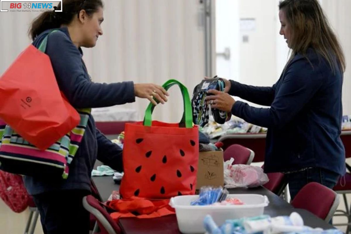 Bicentennial Chapel Spreads Holiday Cheer