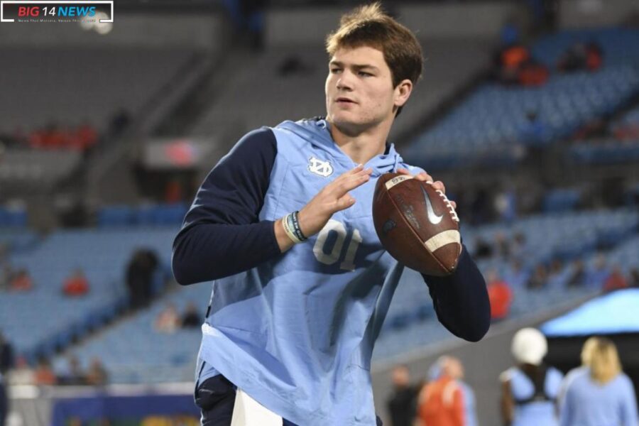 Scott Chadwick Coach Behind UNC Quarterback