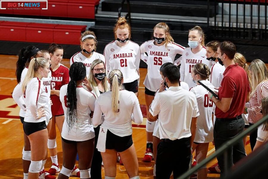 Triumphant Finish for Alabama Volleyball