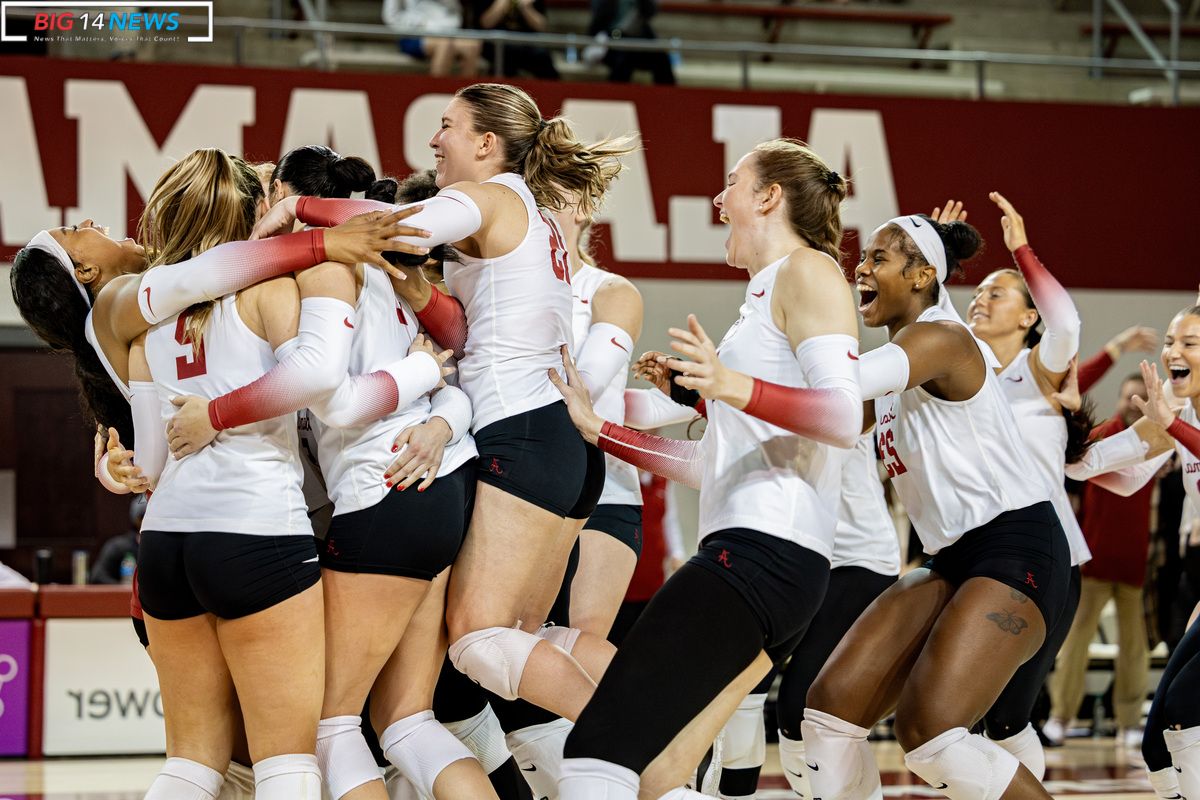 Triumphant Finish for Alabama Volleyball