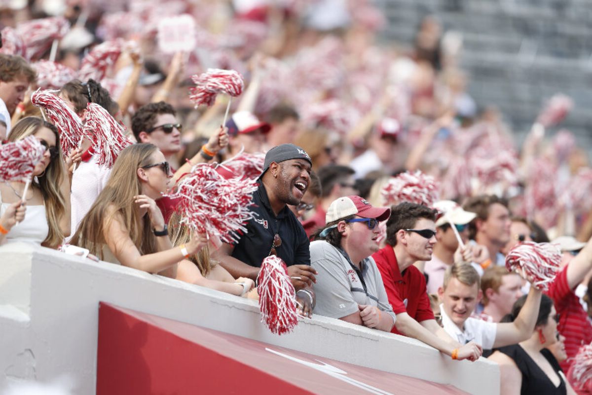 Alabama Fans Bring Energy Shine