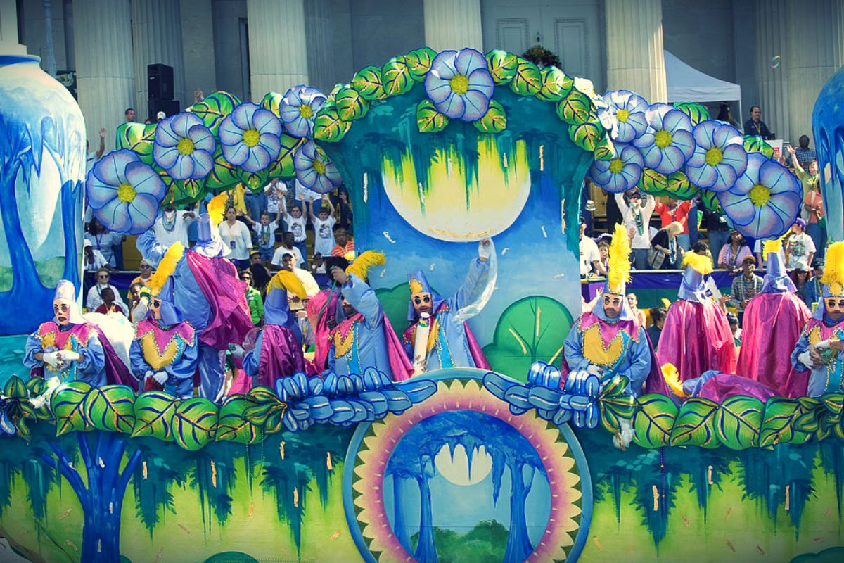 Moulton Gears up for 3rd Annual Mardi Gras Parade