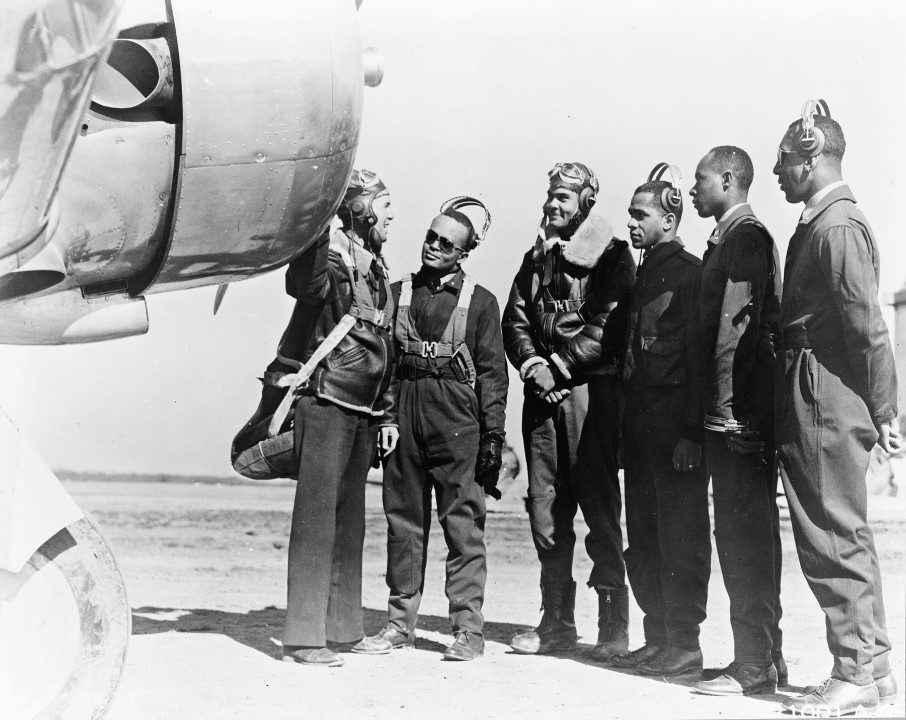 tuskegee airmen overcome racial discrimination