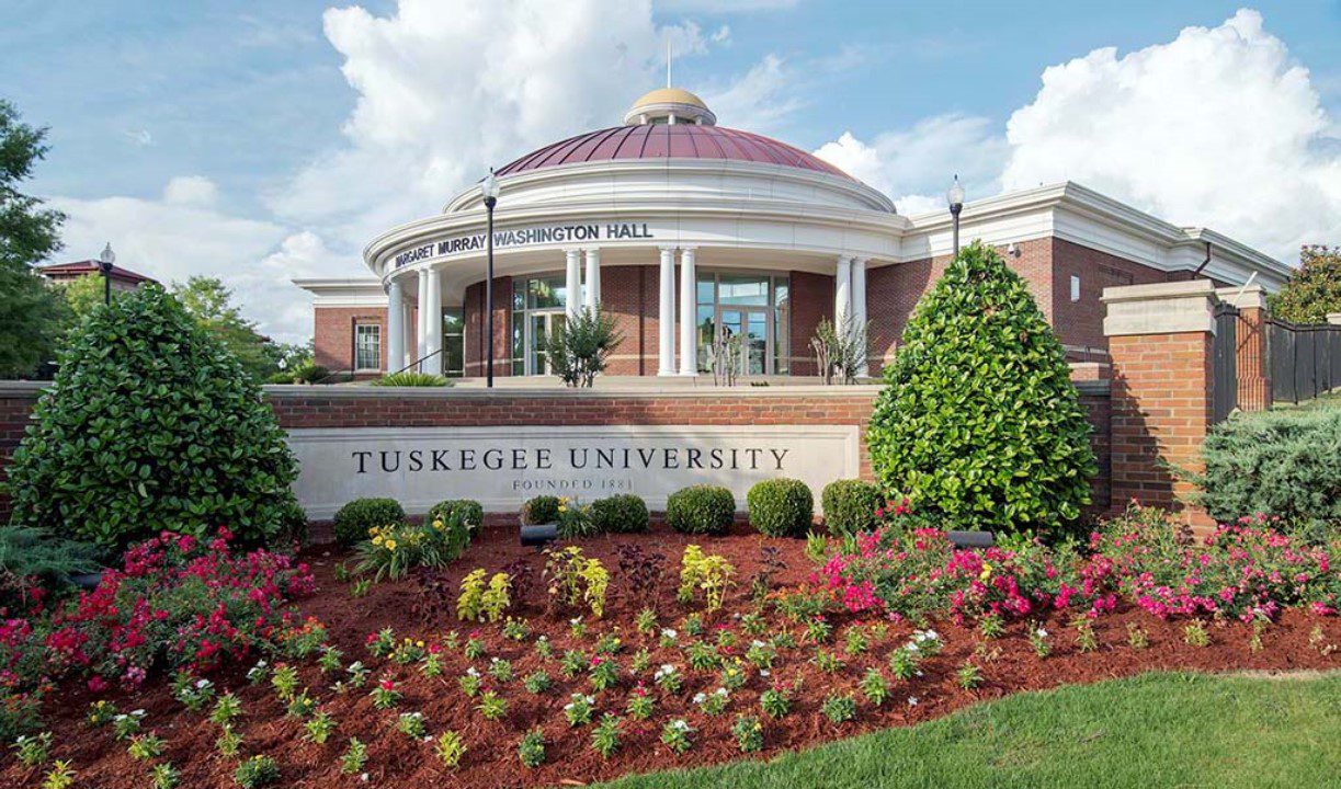 tuskegee university leadership and progress