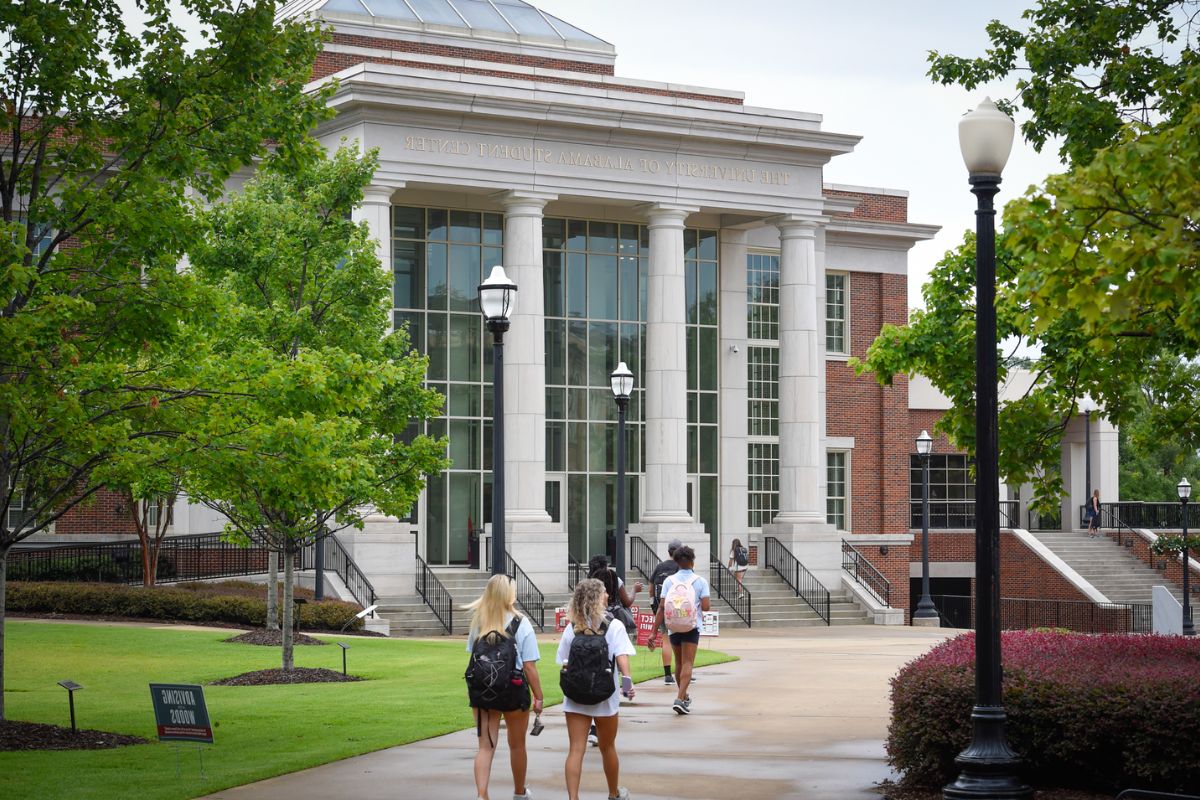 Alabama Toward College DEI Bans