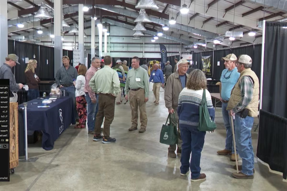 Farmers Gather in Dothan