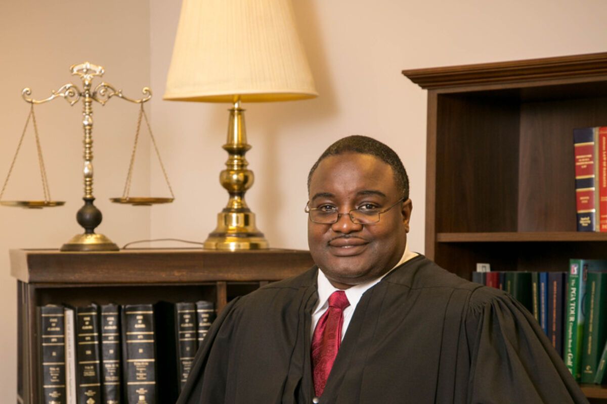 Gov. Ivey Picks Judge Lewis for Court of Civil Appeals