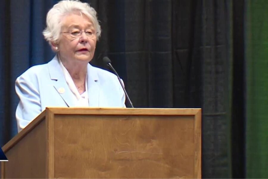 Governor Ivey Unveil Education Bill in State