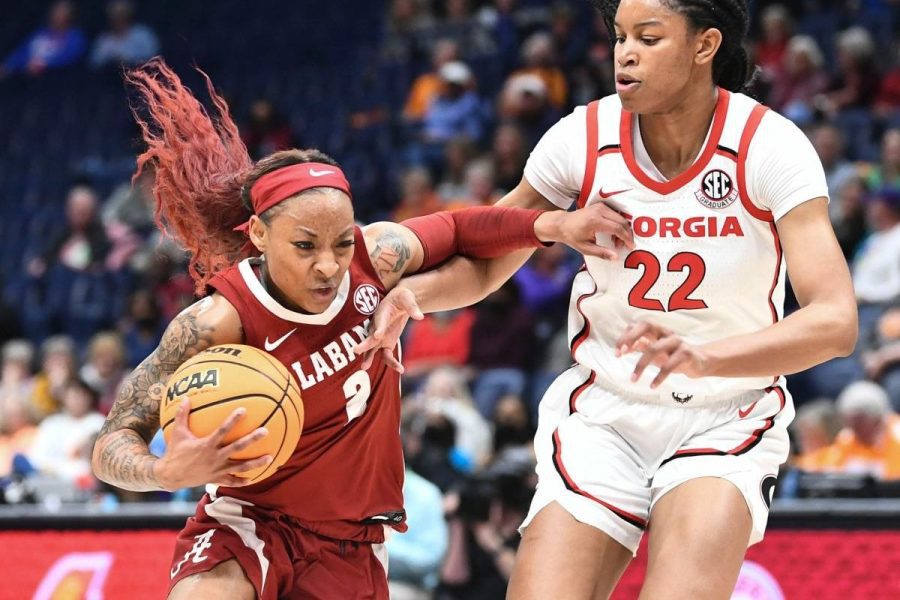 Alabama Women's Basketball Lands