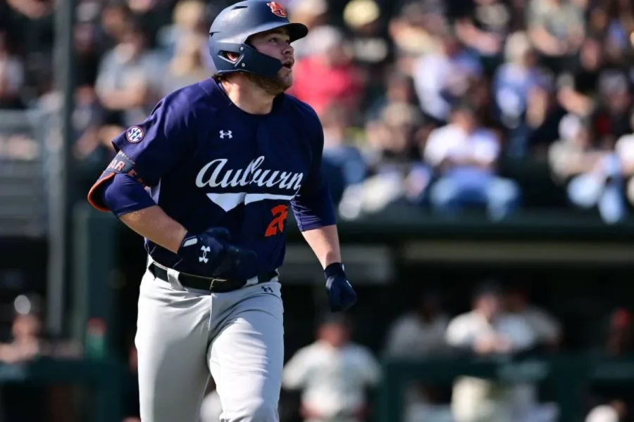Auburn Baseball Secures Thrilling Victory