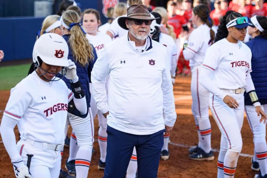 Auburn Softball Coach Mickey Dean Retires