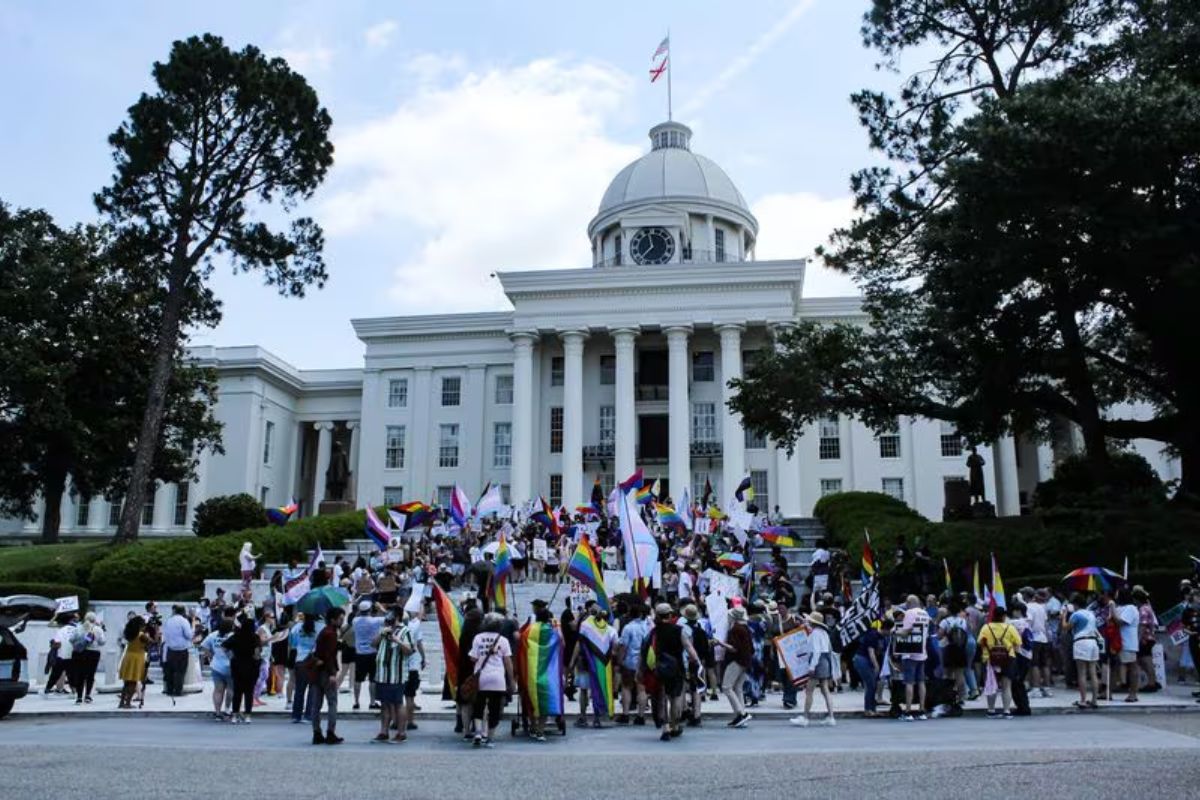 Lawmakers Expand Don't Say Gay Rule