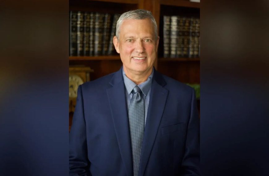 Alabama Ethics Commissioner Resigns