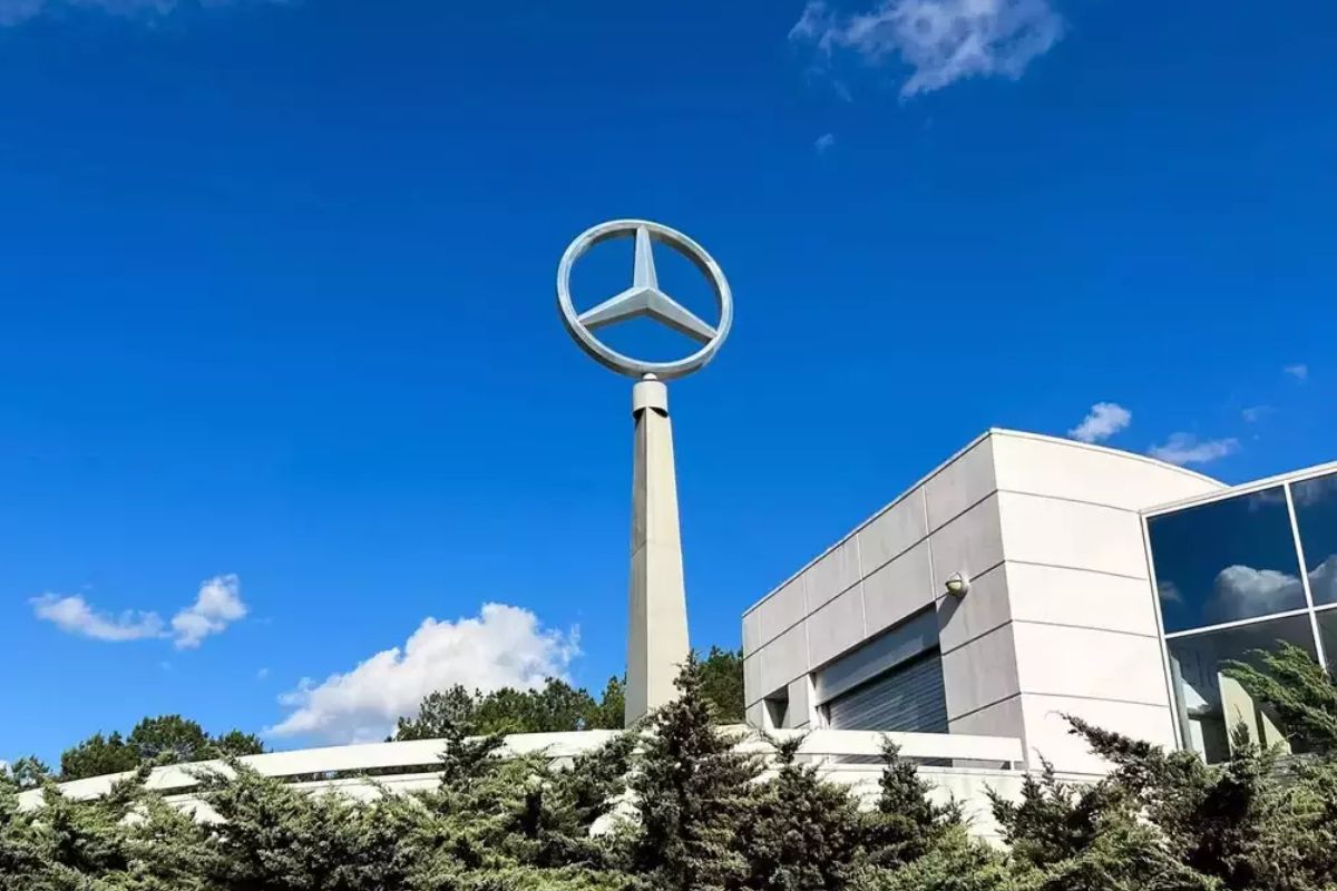 Alabama Mercedes Workers Deal Blow to UAW 2