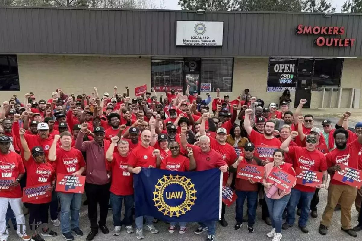 UAW's Battle for Unionization at Alabama